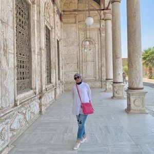 Meet your Posher, Rasha